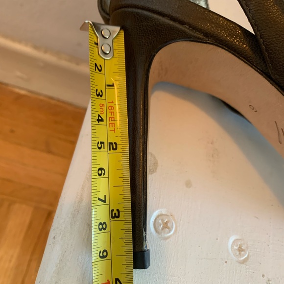 Olive Sandals size 6 - Picture 5 of 10